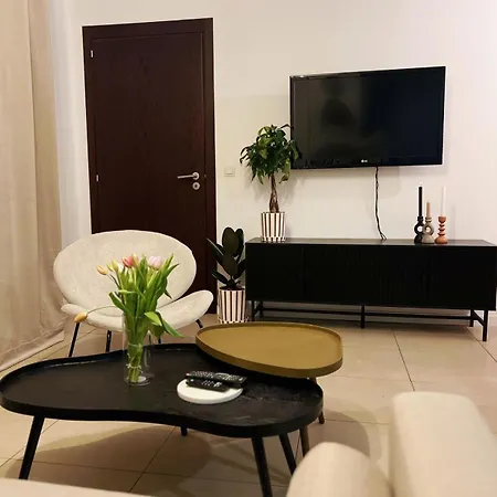Apartment - Cdg & Asterix